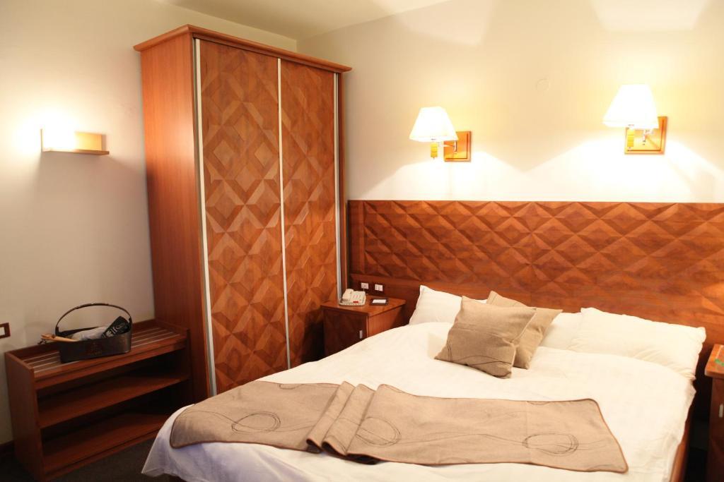 Plasma Hotel Tripoli Phòng bức ảnh