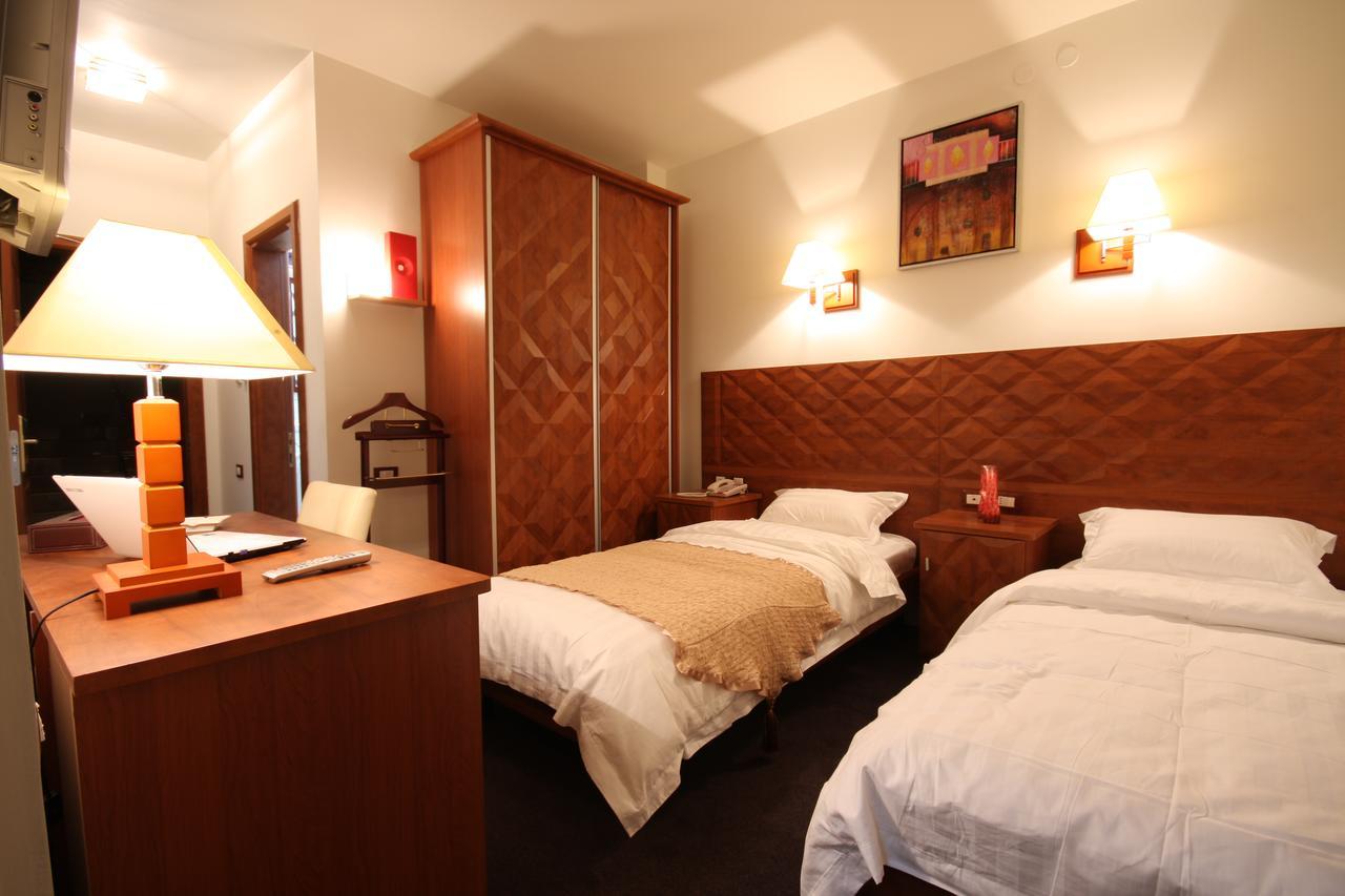 Plasma Hotel Tripoli Ngoại thất bức ảnh