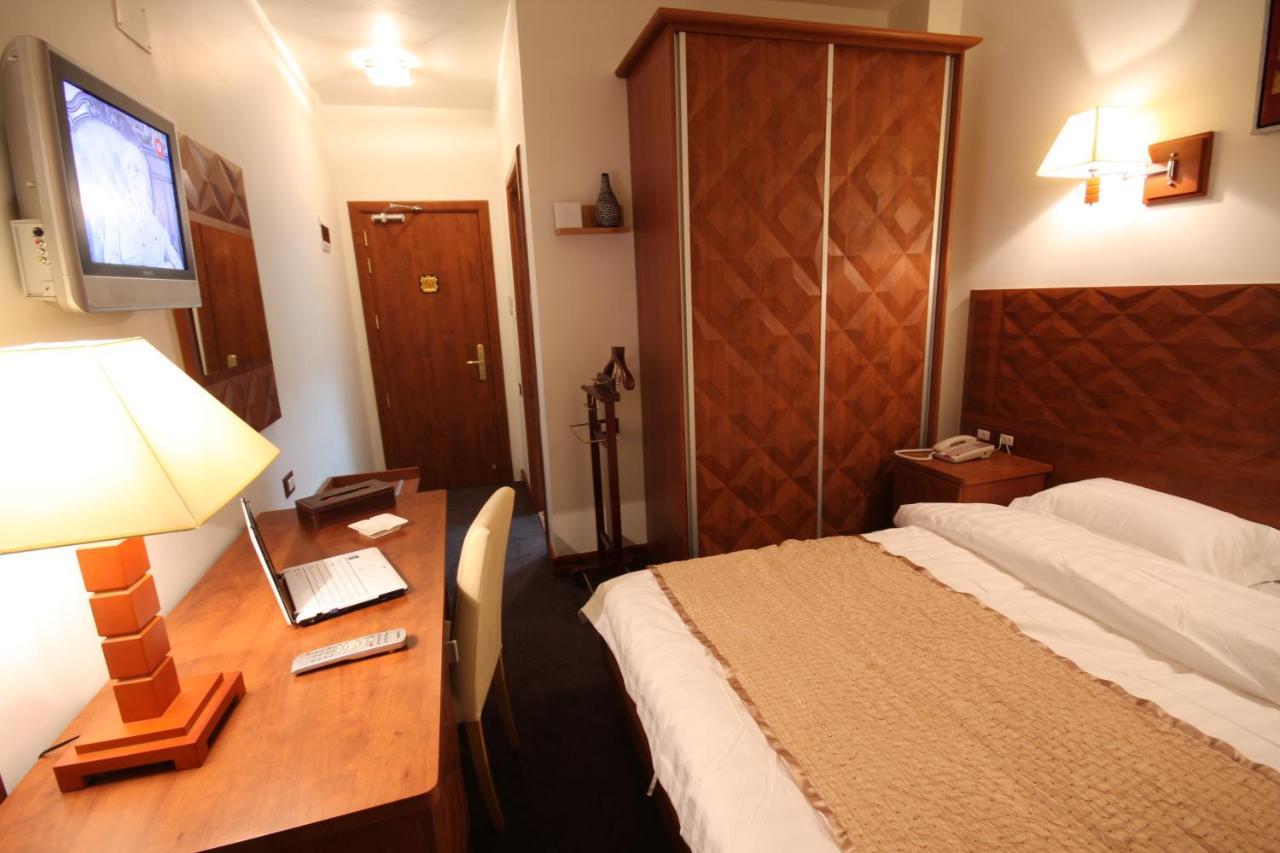 Plasma Hotel Tripoli Ngoại thất bức ảnh